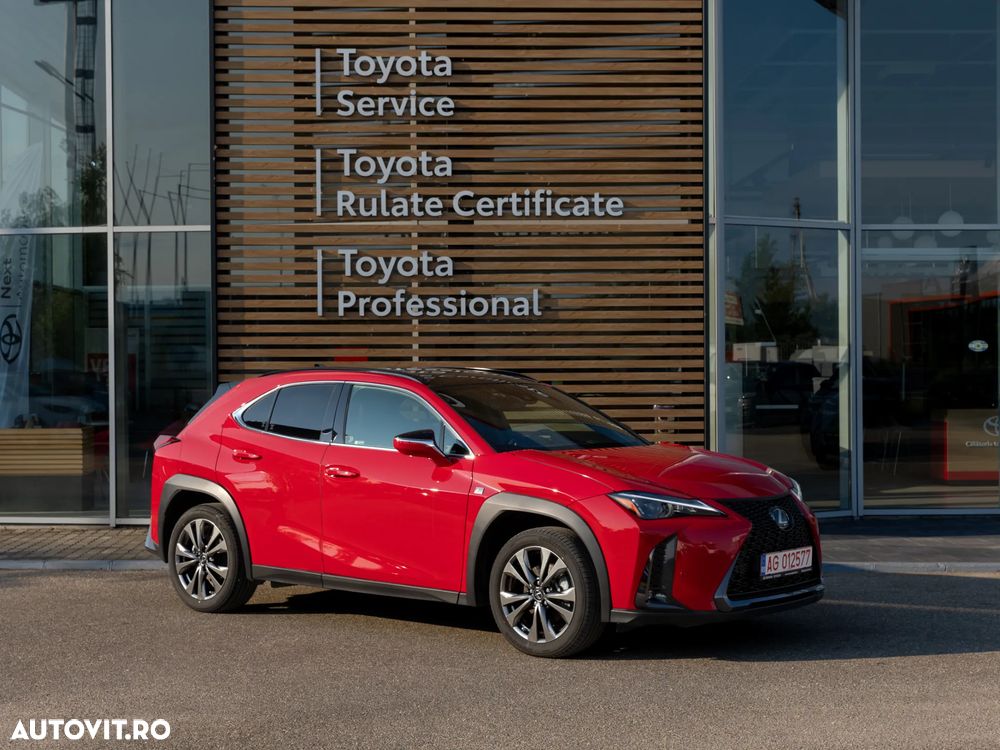Lexus UX 250h (E-FOUR) F SPORT - 3