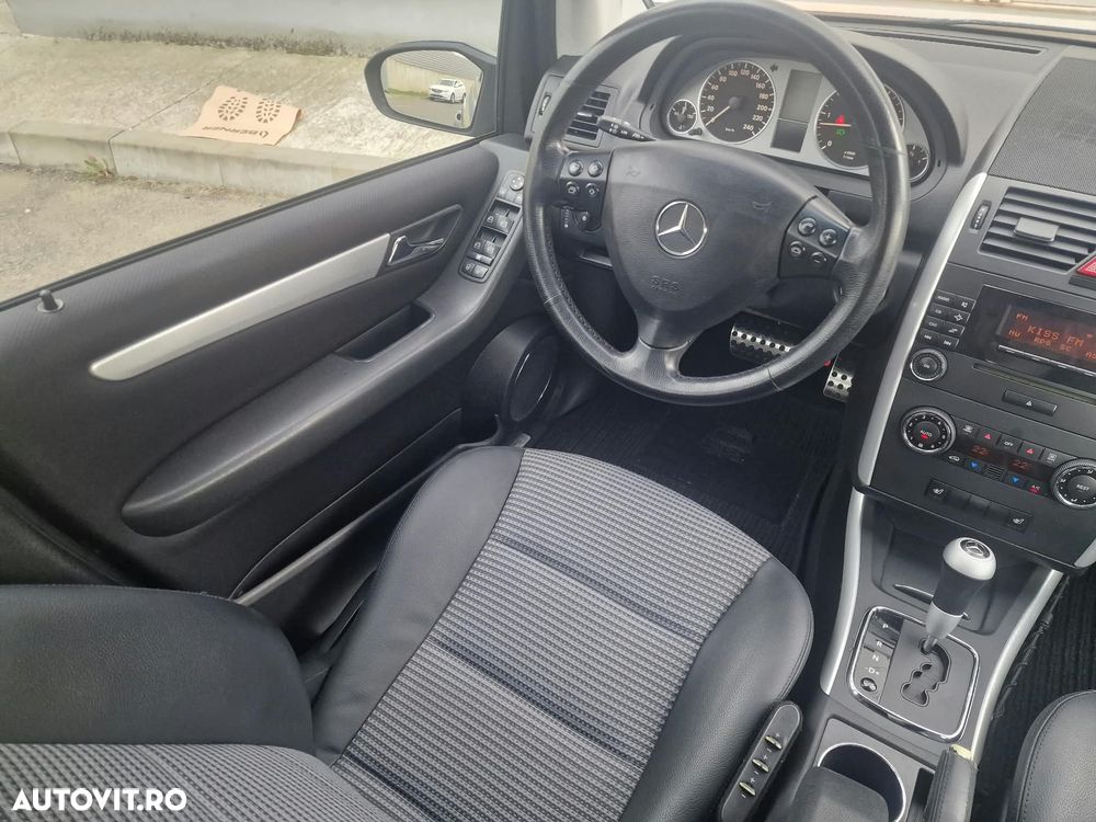 Mercedes-Benz A 200 CDI Autotronic Avantgarde - 14