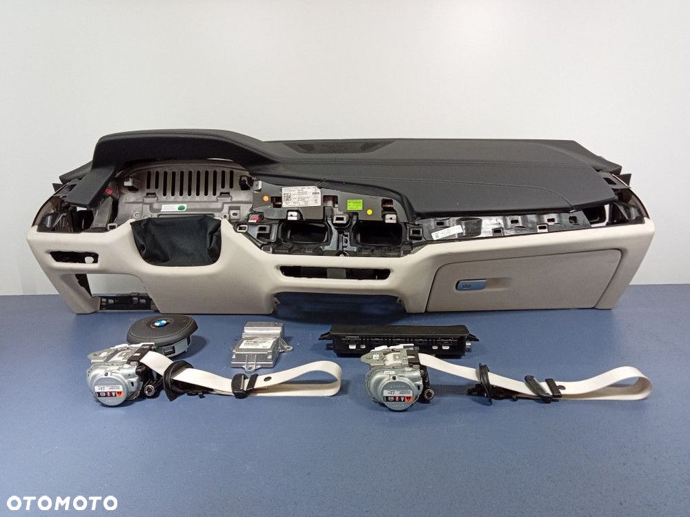 BMW X5 G05 DESKA KONSOLA PODUSZKI PASY HUD EU - 1