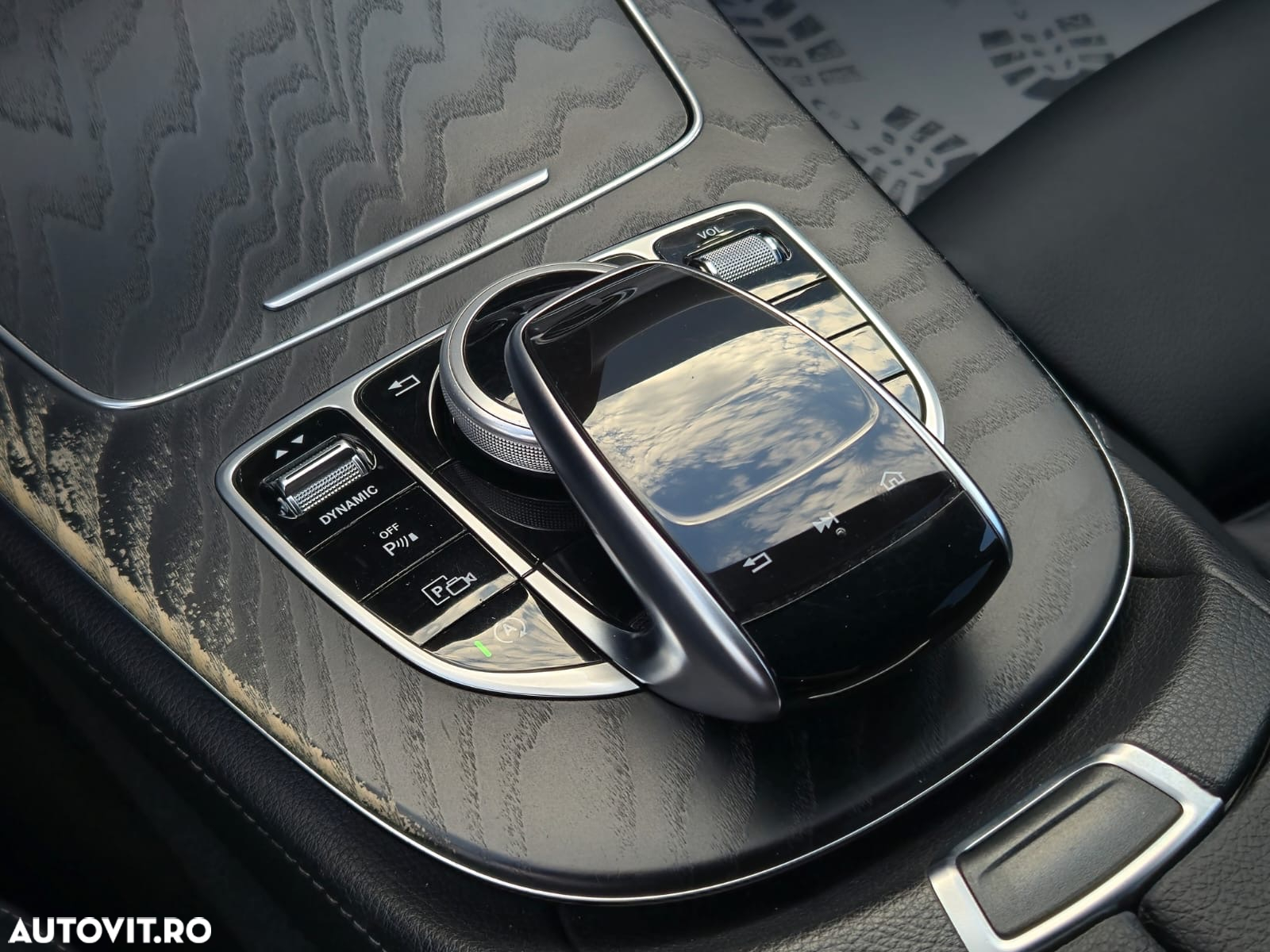 Mercedes-Benz E 220 d 9G-TRONIC Exclusive - 19