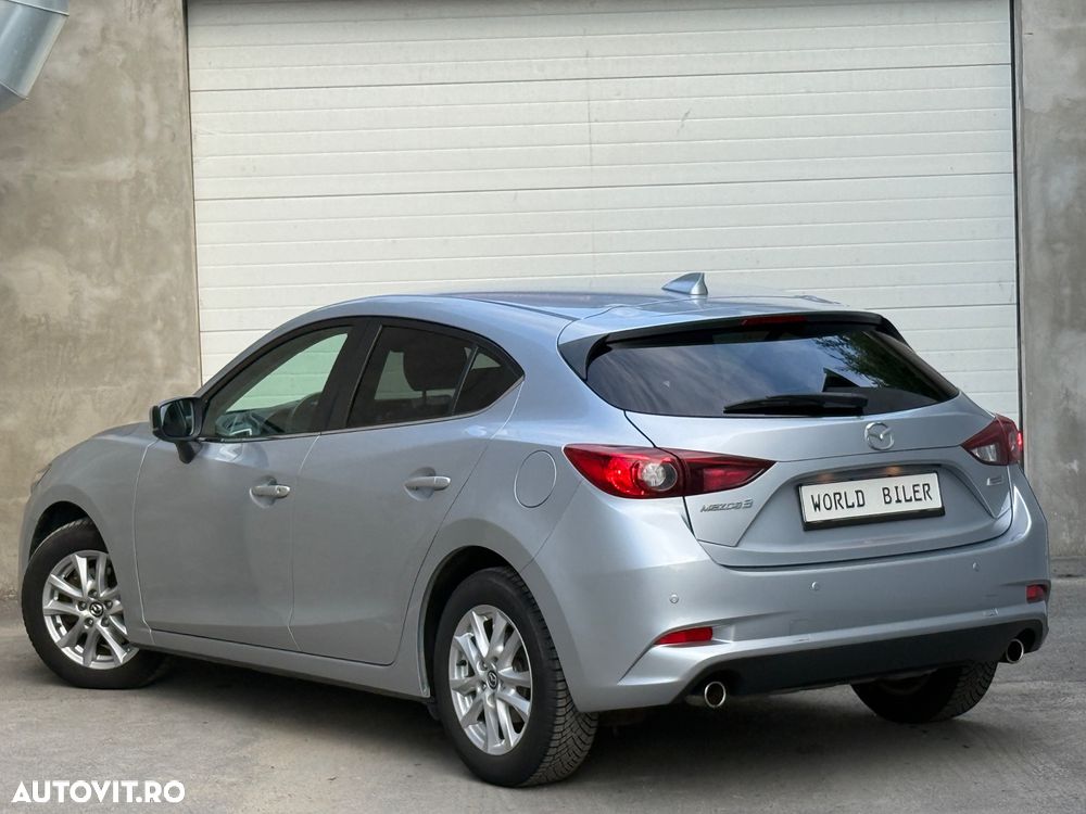 Mazda 3 - 3
