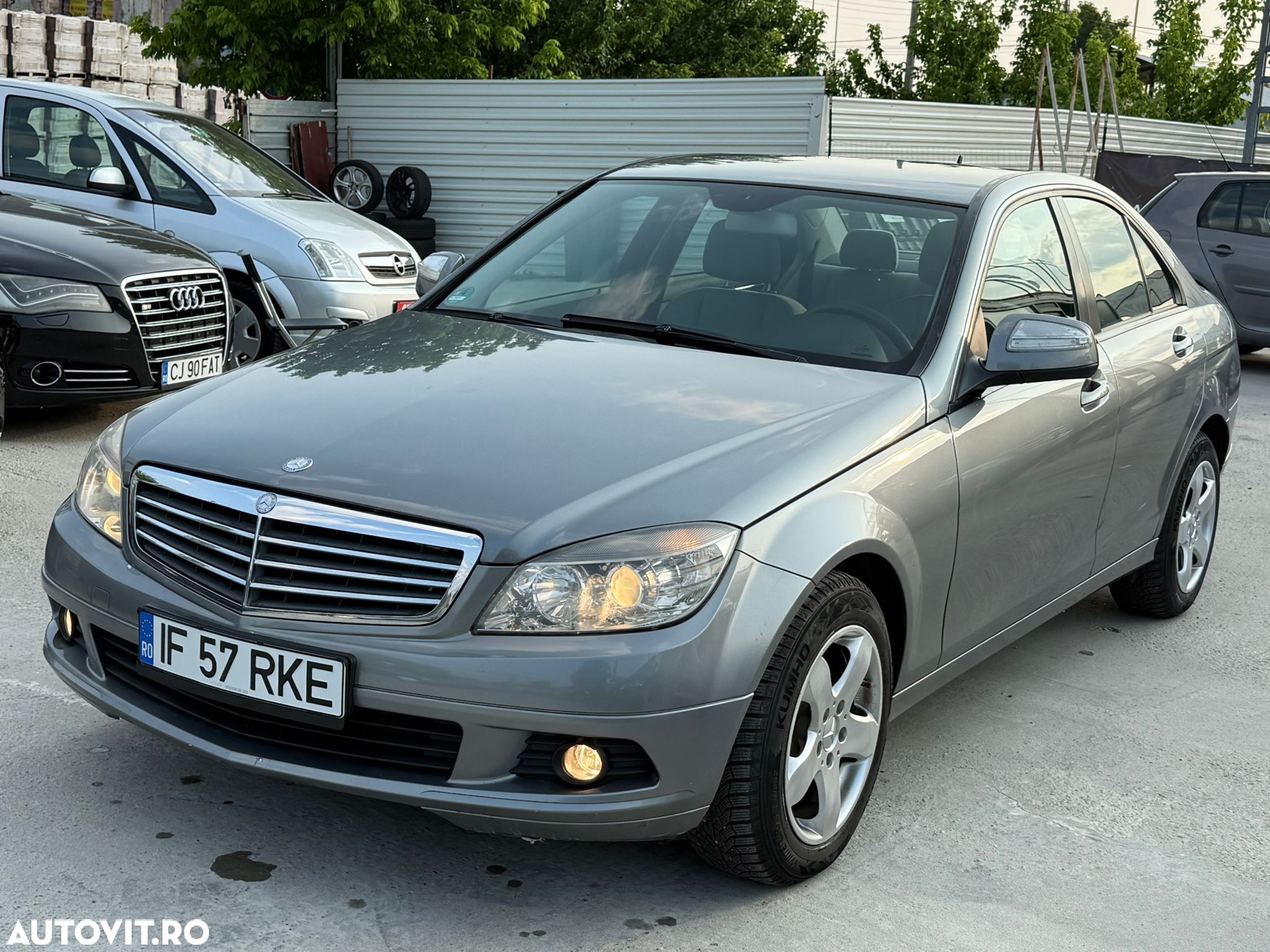 Mercedes-Benz C 180 - 1