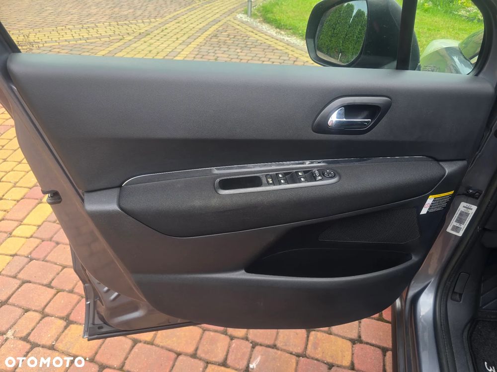 Peugeot 3008 1.6 Premium - 33