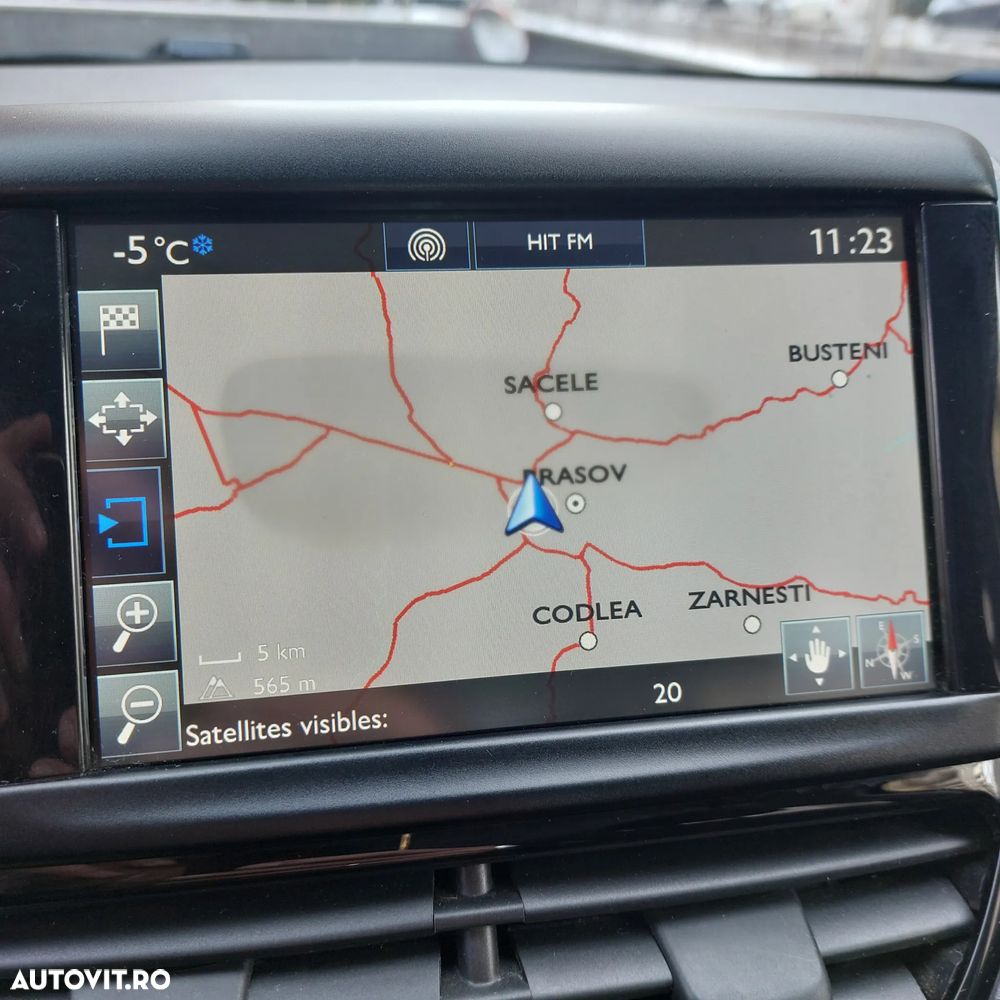 Peugeot 2008 PureTech 110 Stop&Start EAT6 Allure - 16