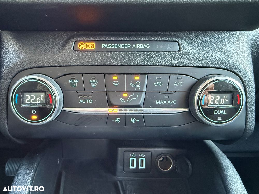 Ford Kuga 2.5 Duratec FHEV TITANIUM - 16