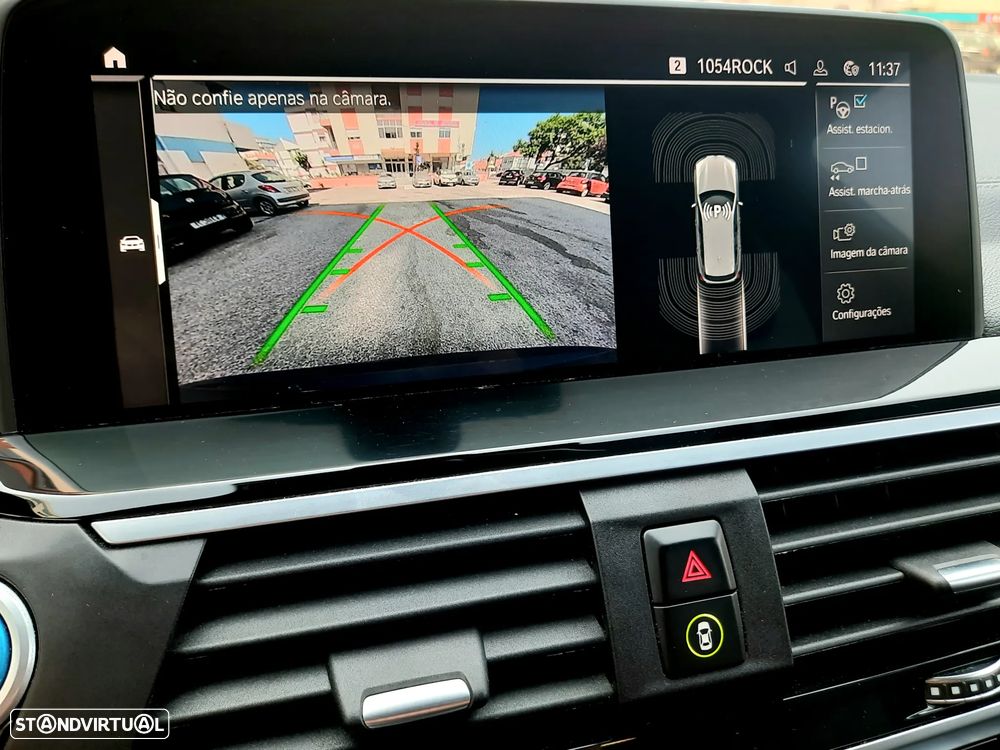 BMW iX3 M Sport Impressive - 15