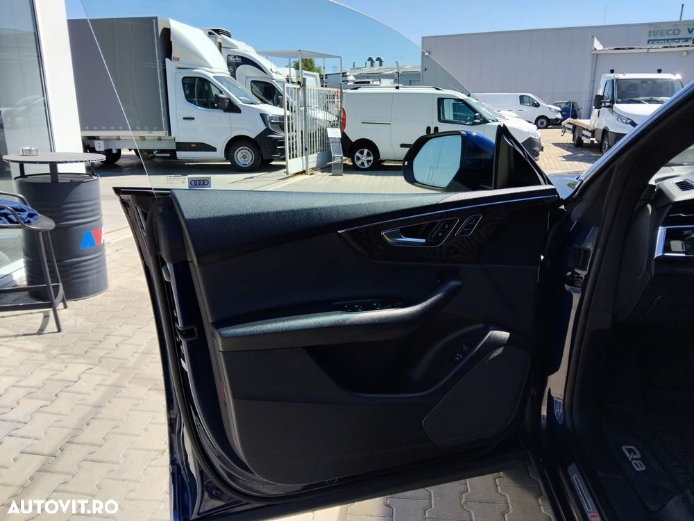 Audi Q8 - 16