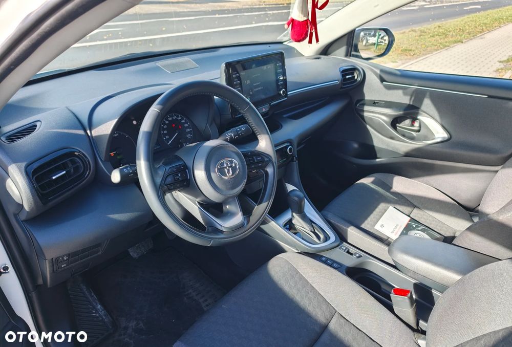 Toyota Yaris - 8