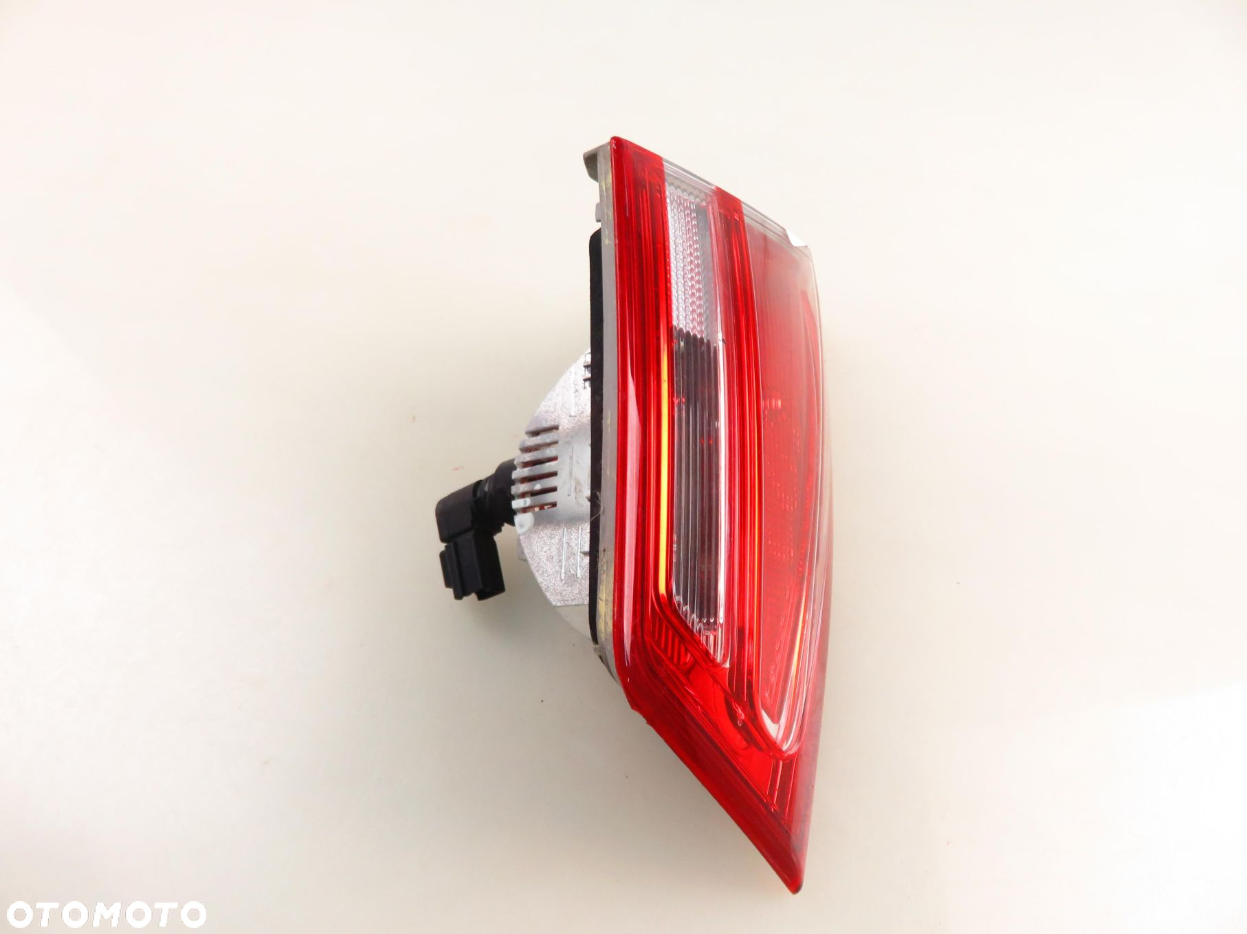 LAMPA LEWA TYLNA KLAPA FORD B-MAX (JK) AV1113A603AG - 10