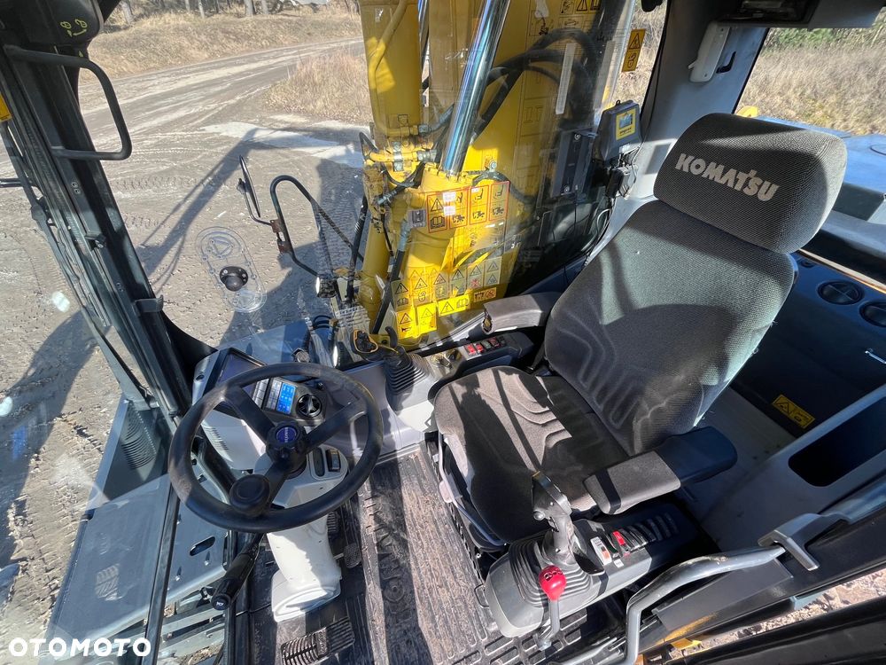 Komatsu PW148-10 - 12