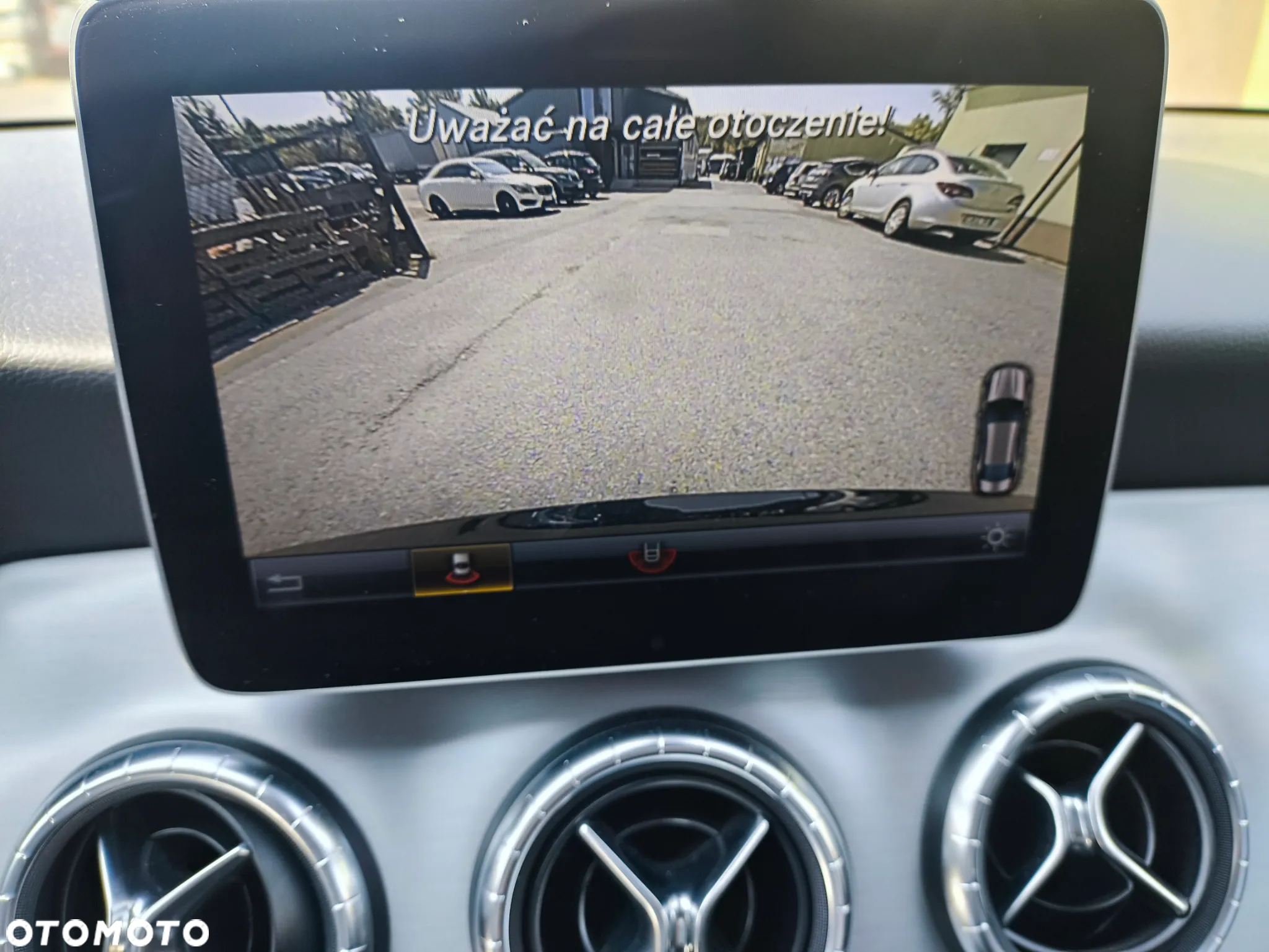 Mercedes-Benz CLA 200 7G-DCT AMG Line - 30