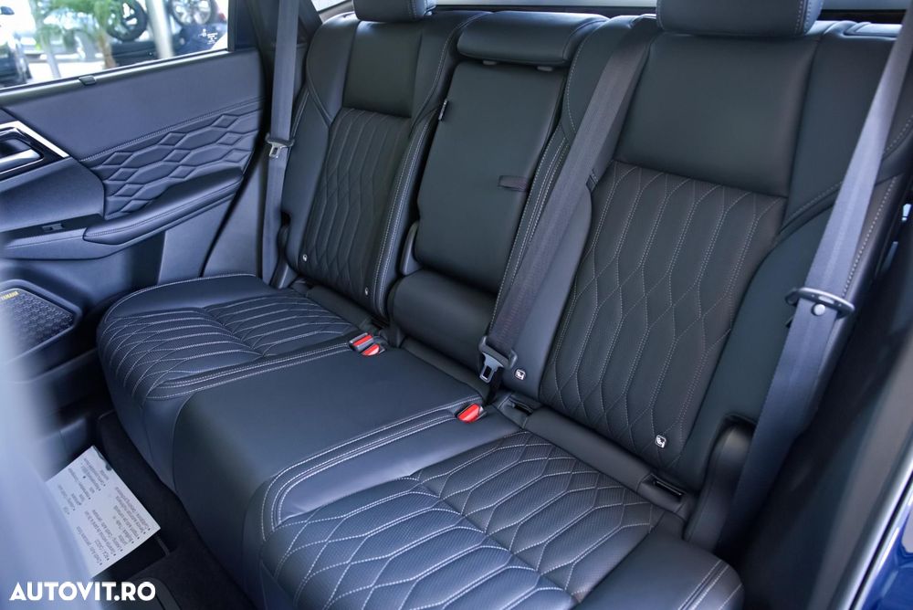 Mitsubishi Outlander - 19