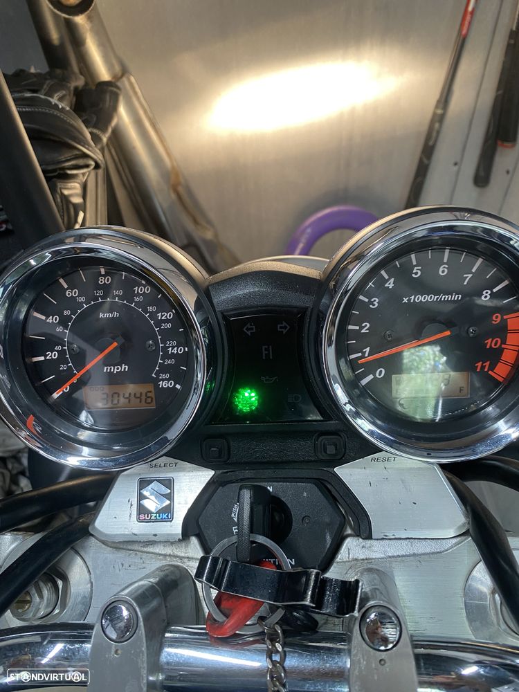 Suzuki GSX 1400 K7 FE - 10