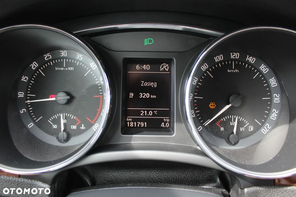 Skoda Superb 1.6 TDI Exclusive - 18