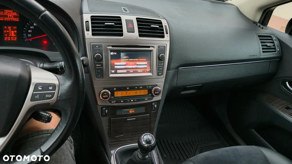 Toyota Avensis 2.0 D-4D Premium - 7