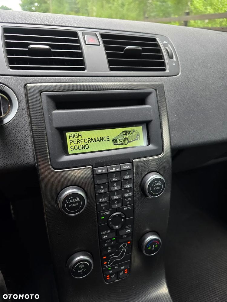 Volvo C30 D2 DRIVe R-Design - 29