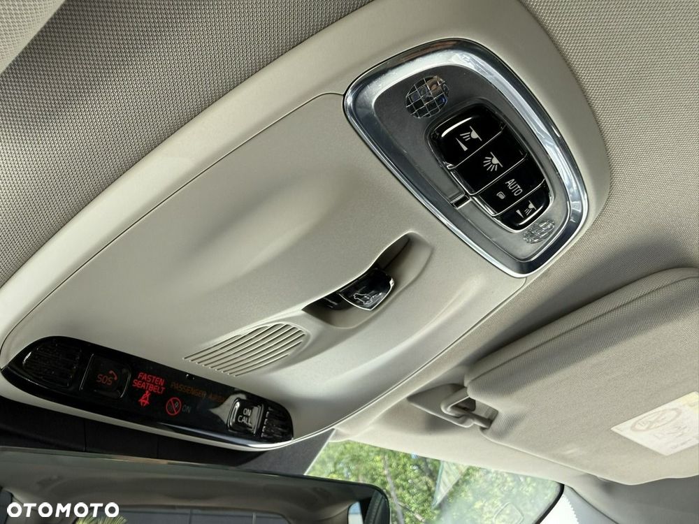 Volvo XC 90 - 37