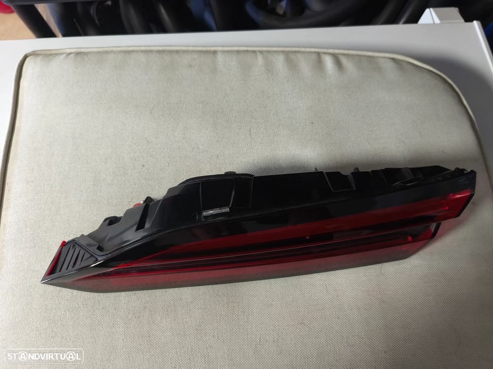 Farol led direito mala BMW serie 5 G60 - H8808605611 - 2
