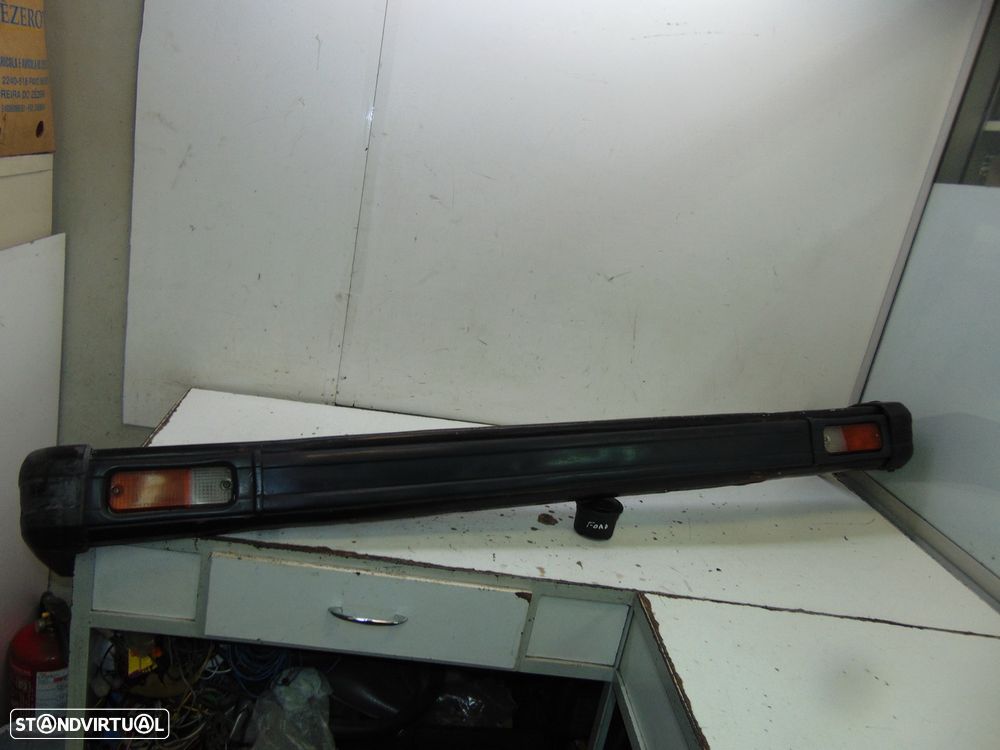 Datsun urvan para-choques - 1
