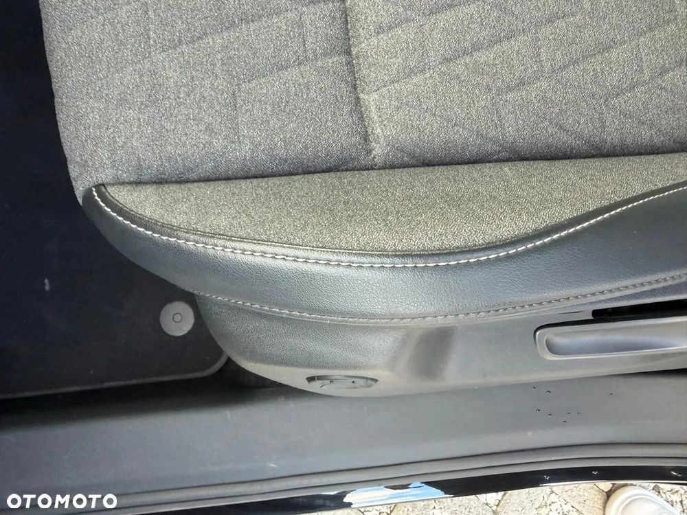 Volkswagen Tiguan 2.0 TDI SCR Elegance DSG - 21