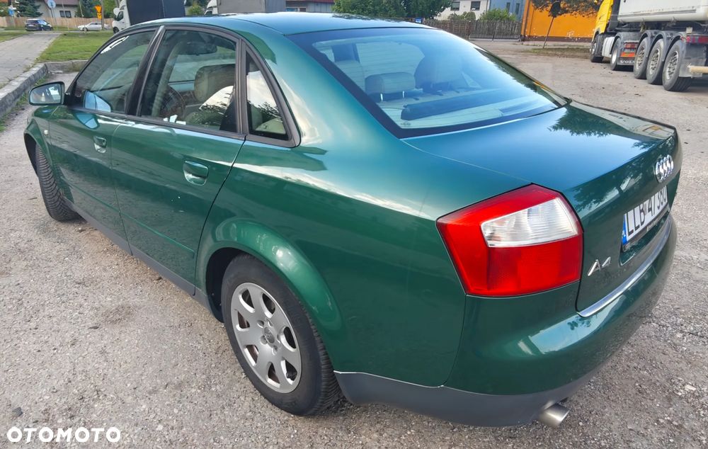 Audi A4 Avant - 14