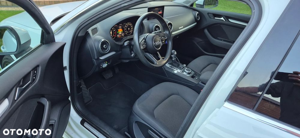 Audi A3 Sportback 1.4 TFSI e-tron S tronic - 14