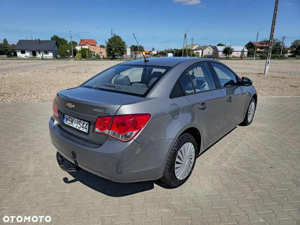 Chevrolet Cruze 2.0 VDCi LS - 3