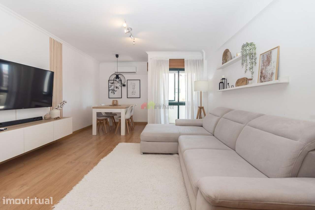 Apartamento T2 Remodelado com Arrecadação na Vila Verde em Alhos Vedro - Grande imagem: 2/33