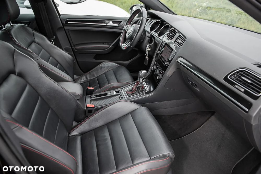 Volkswagen Golf 2.0 TSI 4Mot R DSG - 31