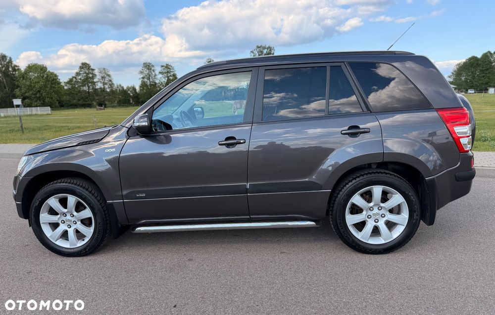 Suzuki Grand Vitara 1.9 DDiS Comfort DPF Family - 3