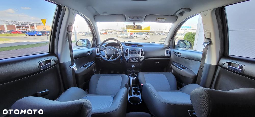 Hyundai i20 1.25 Wersja Jubileuszowa - 19