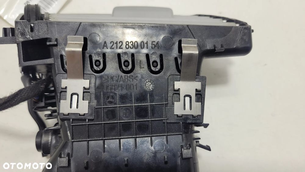 Mercedes W212 Kratka Wlot Nawiew Powietrza - 3