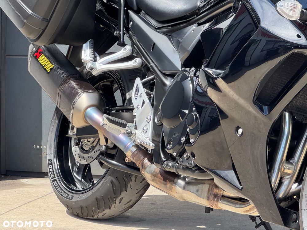 Suzuki GSX - 4