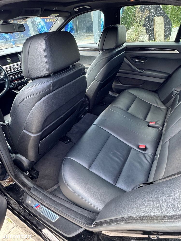 BMW Seria 5 525d xDrive - 6