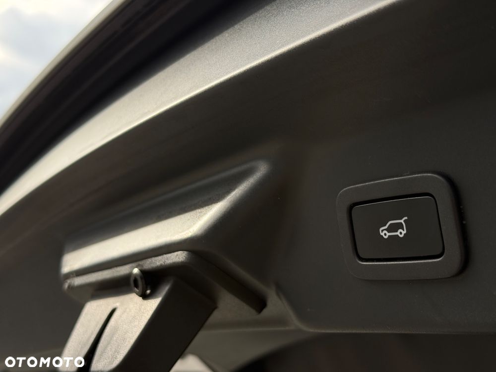 Land Rover Range Rover Velar 2.0 D200 mHEV R-Dynamic S - 38