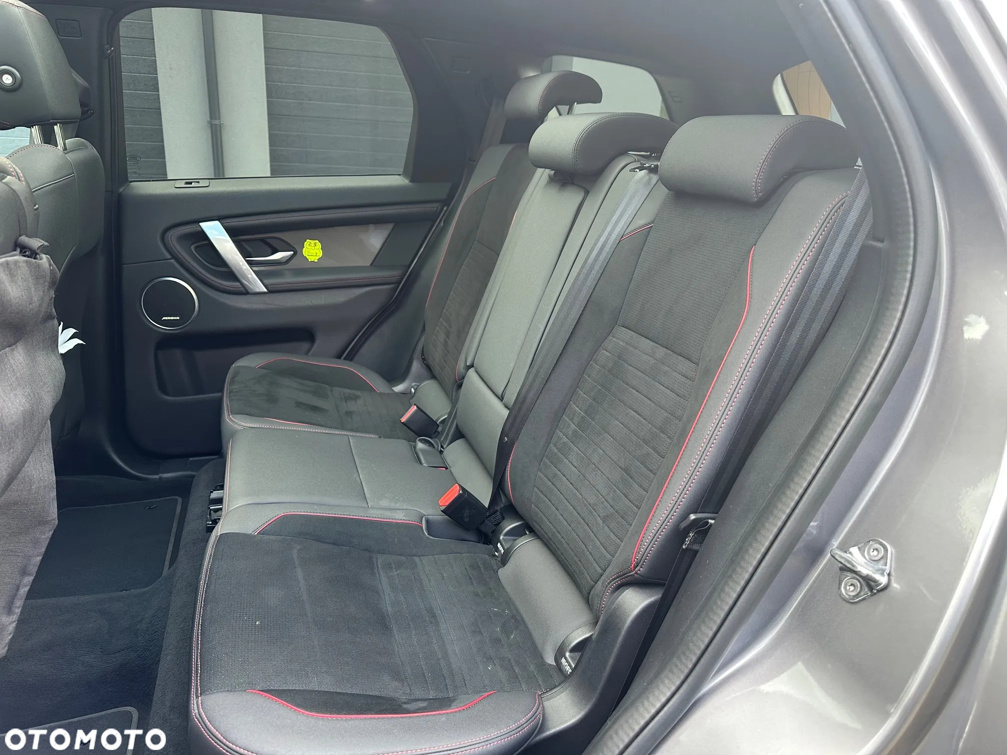 Land Rover Discovery Sport - 24