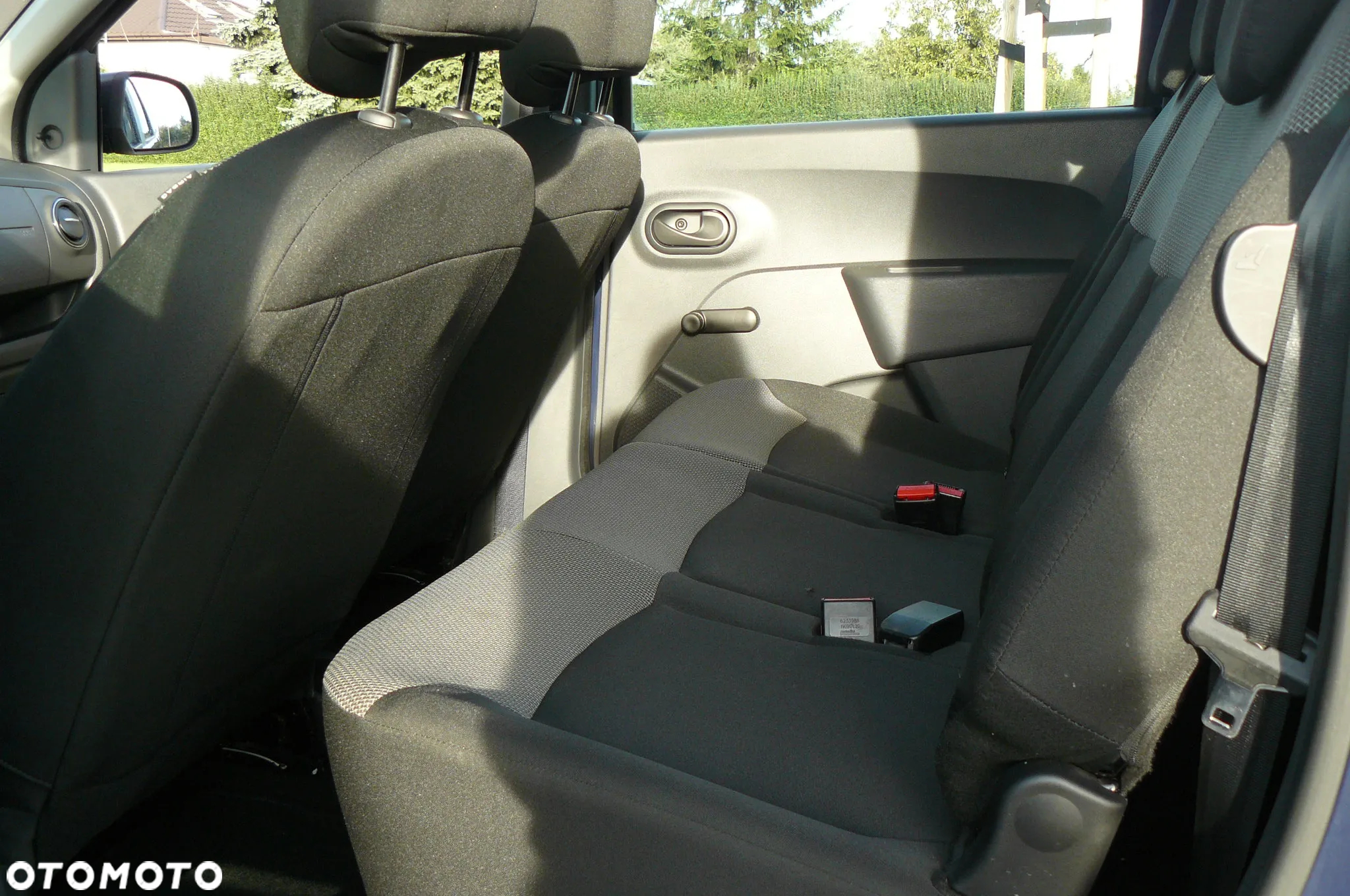 Dacia Lodgy TCe 100 GPF (7-Sitzer) Comfort - 24