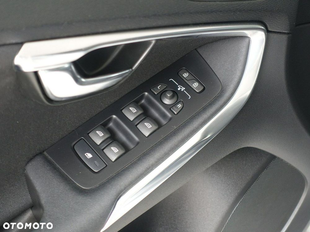Volvo V40 D3 Geartronic Momentum - 15