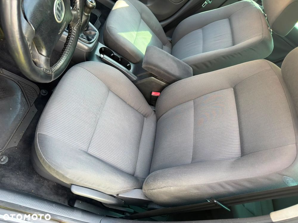 Volkswagen Passat 1.6 Basis - 7