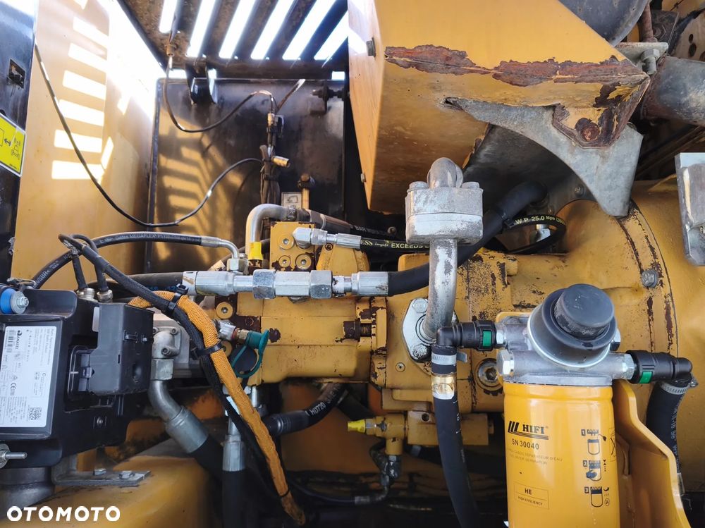 Caterpillar M315D - 8