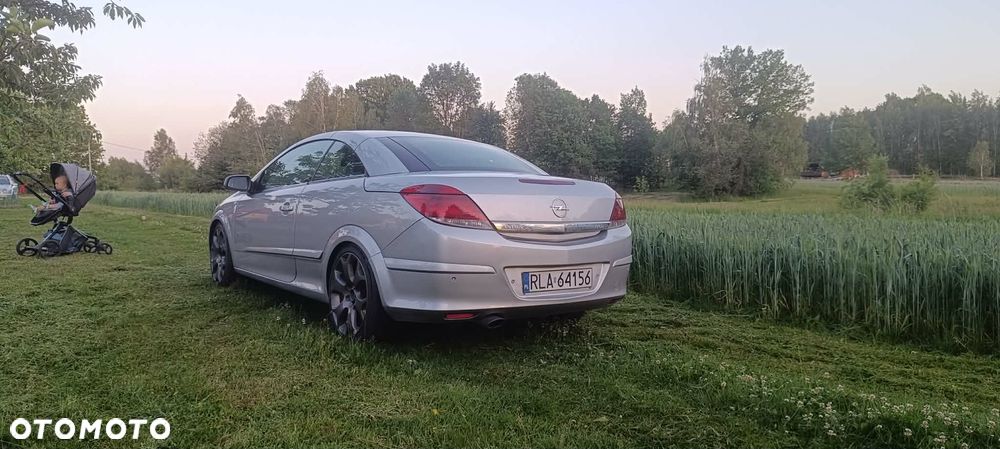 Opel Astra 1.9 CDTI Cosmo - 5