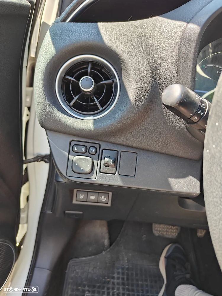 Toyota Yaris 1.5 HSD Comfort - 7
