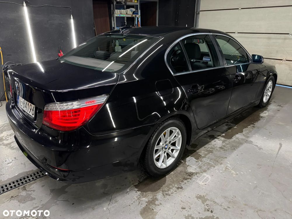 BMW Seria 5 520d - 23