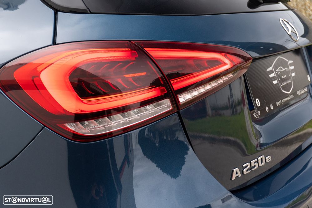 Mercedes-Benz A 250 e 8G-DCT Edition AMG Line - 11