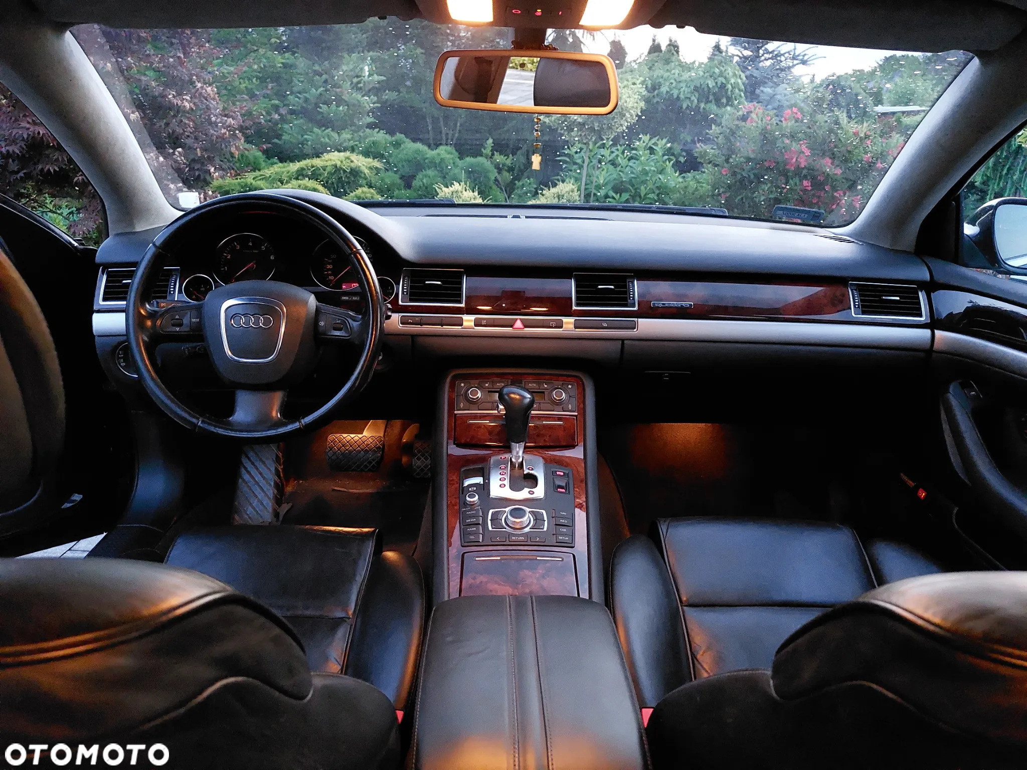 Audi A8 4.2 FSI Quattro - 7