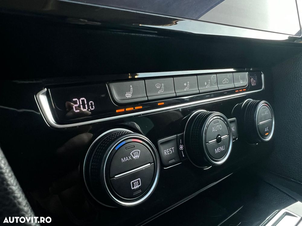 Volkswagen Passat - 19