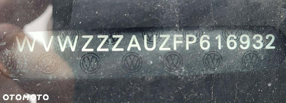 Volkswagen Golf - 8