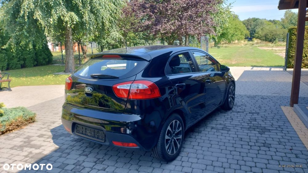 Kia Rio 1.2 Dream Team Edition - 4