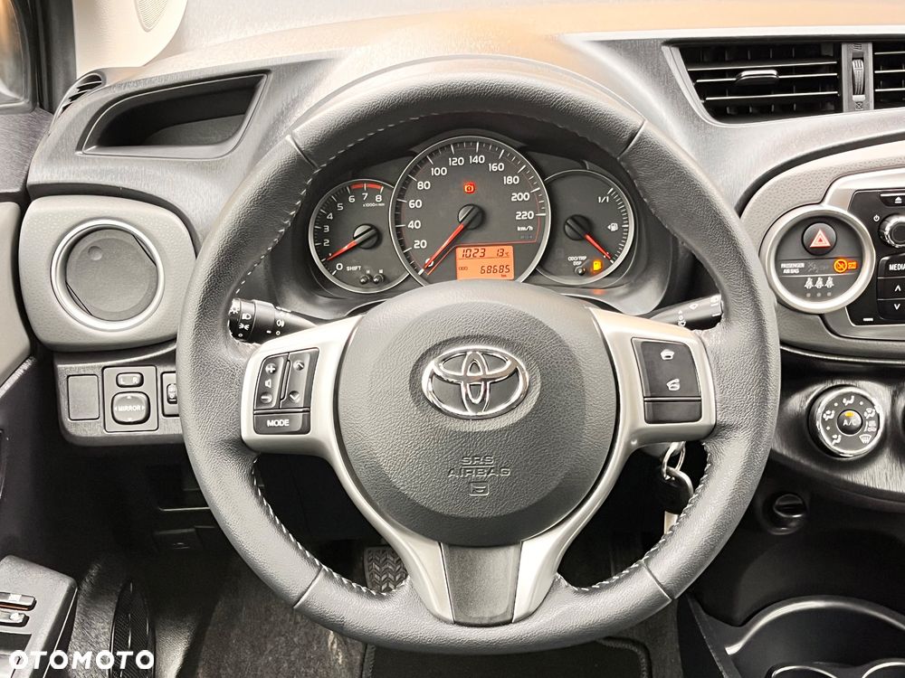 Toyota Yaris - 17