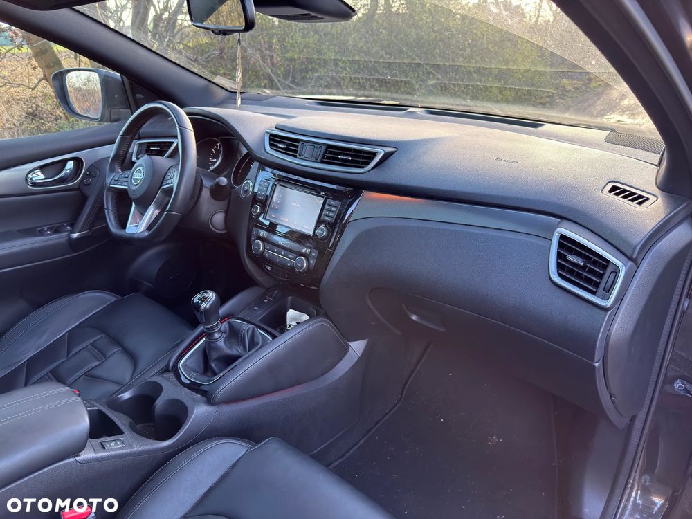 Nissan Qashqai 1.6 DIG-T 360 - 26